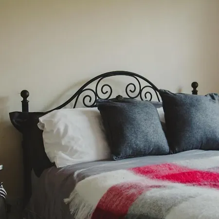 Corby House * Ardara